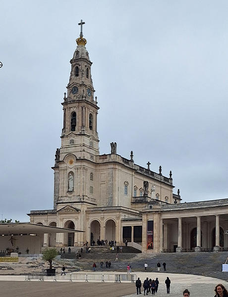 Królowa pokoju i Różańca świętego - Fatima